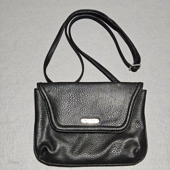 Handbags - Koltov Black Pebbled Flip Top Shoulder Strap Built-In Wallet‎ Crossbody Purse